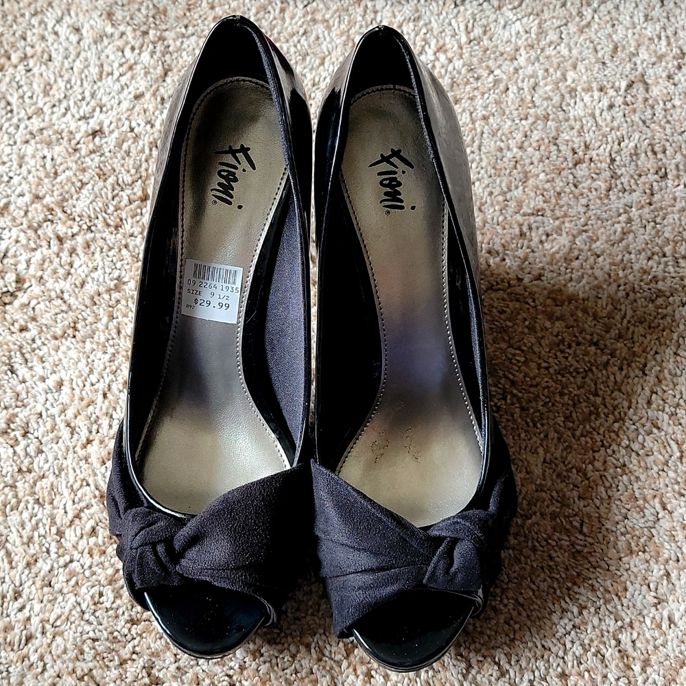 Black leather/suede heels